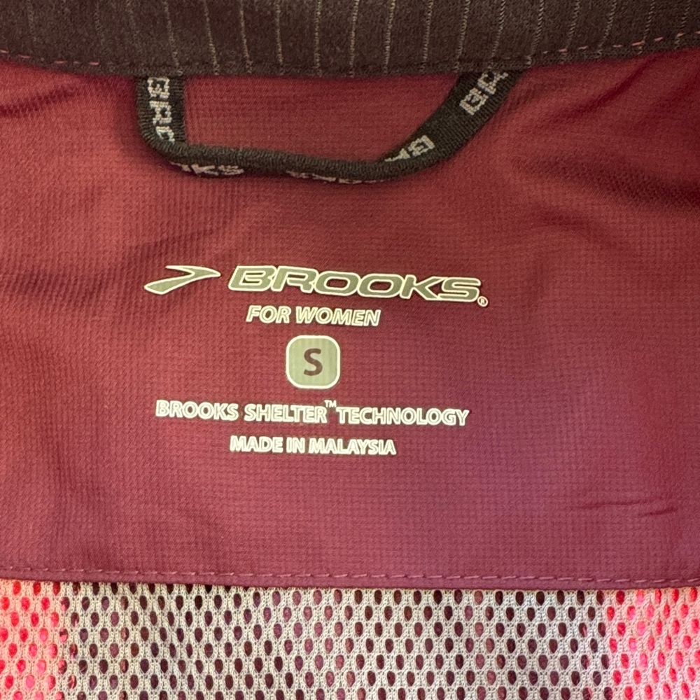 Brooks Running Tech Jacket - Picture 2 of 6